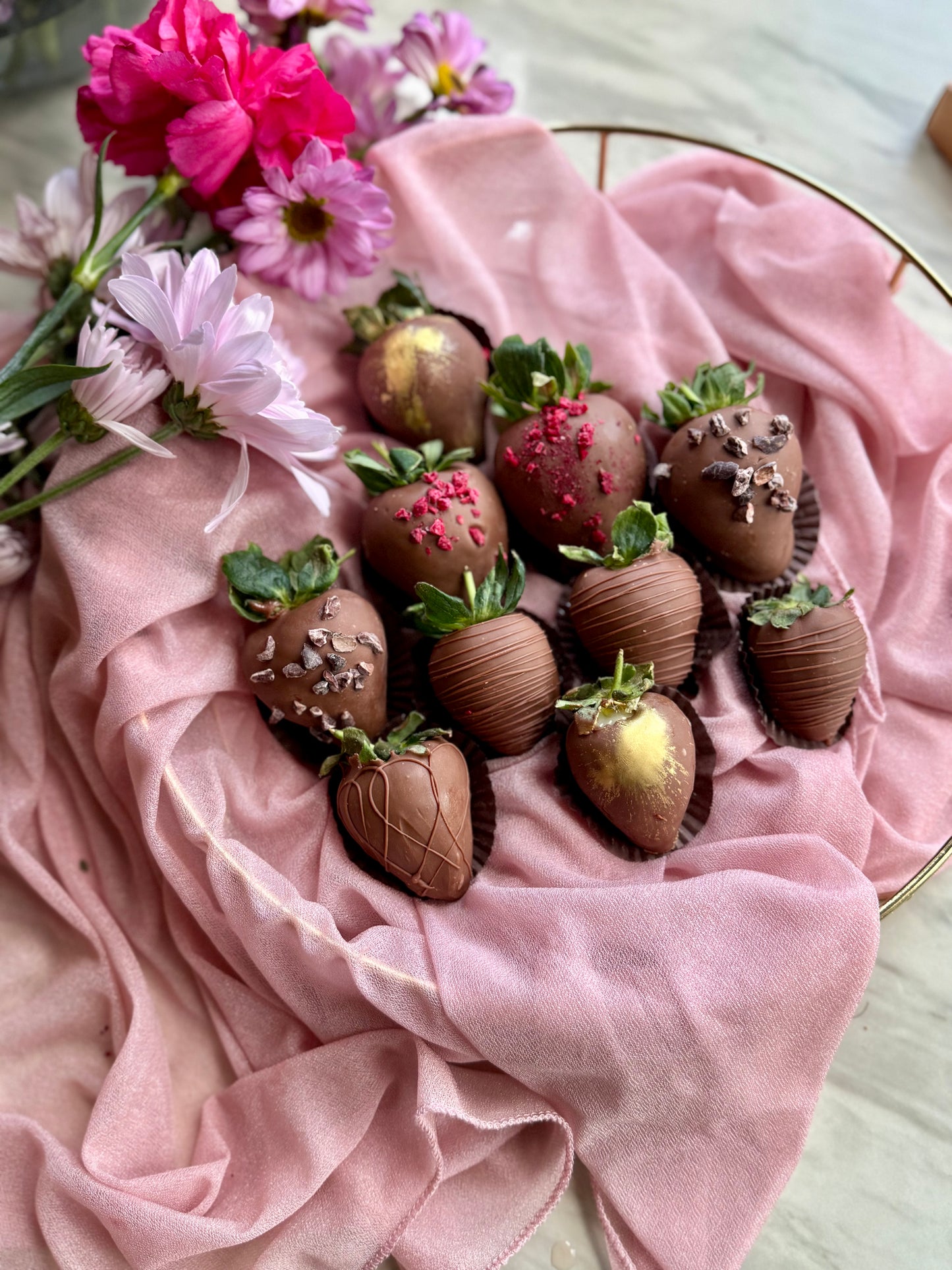 Decorated Chocolate Covered Strawberries (party favour)